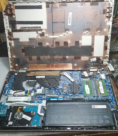 Laptop en reparación PS2 Computación San Juan del Río